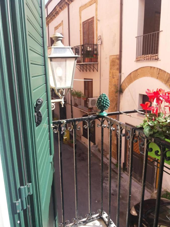 Casa Vacanza Sole Di Sicilia Palermo Exteriör bild